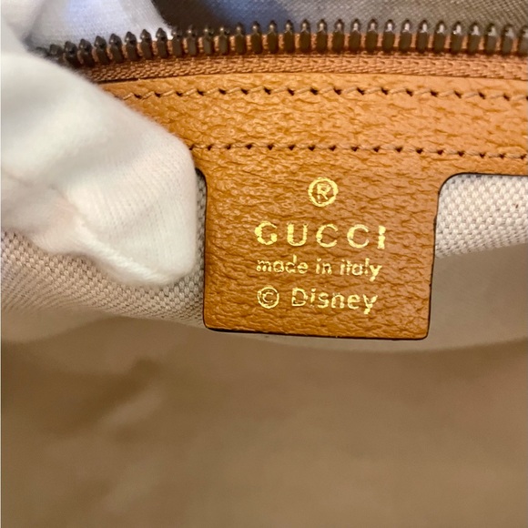 GUCCI x Disney Mickey Duffle Bag Collector’s Item (Unused) - Picture 8 of 15
